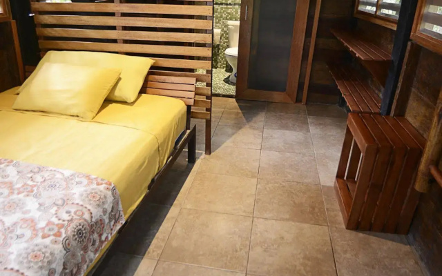Jamu Lodge