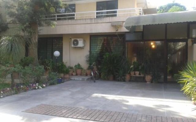 Horizon Luxury Guesthouse in Islamabad, Pakistan from 37$, photos, reviews - zenhotels.com hotel front