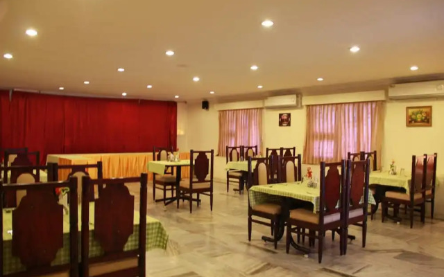 Senthil Residency