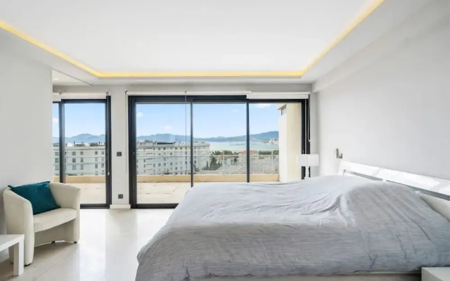 4 Bedroom Cannes Penthouse - Ocean View