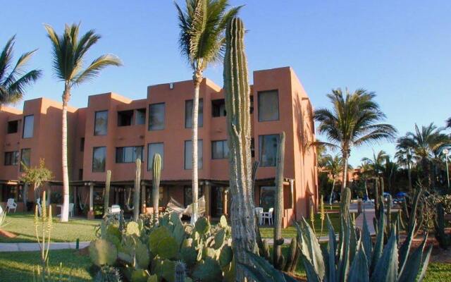 Отель Holiday Inn Resort Los Cabos Все включено вид на фасад