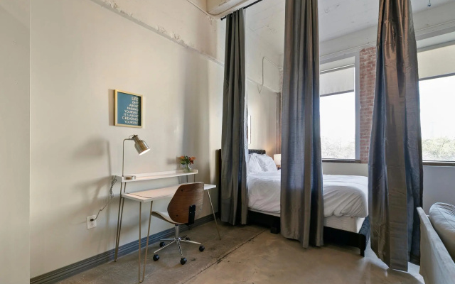 Luxury Downtown Dallas Stay by Amyfinehouse