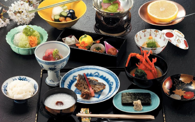 Ryotei Ryokan Atami Koarashitei