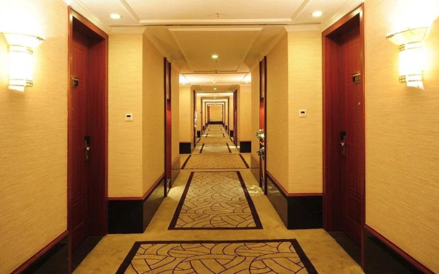 Tongxiang Zhouquan Yuanshun Hotel