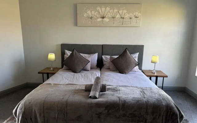 Stones Throw Manor