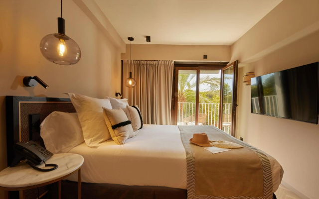 Belle Marivent Petit Hotel