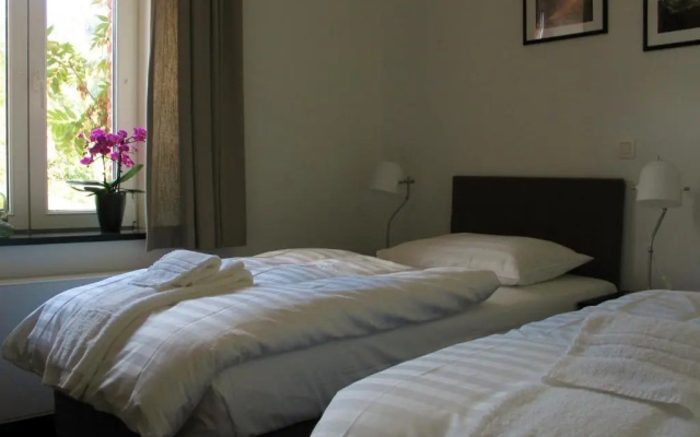 Le Baron Suites & Apartments