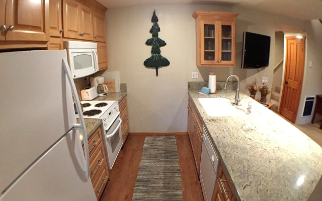 104 Premium Condo