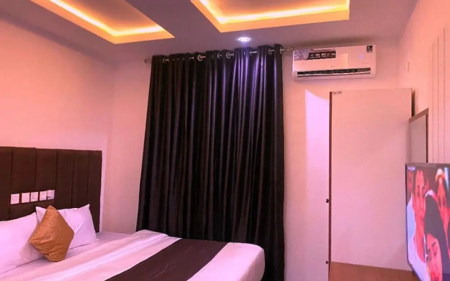 Orange Green Apartment