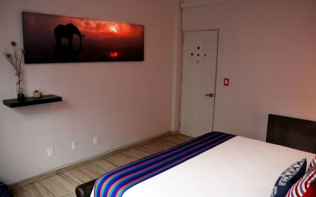 Shunya Apartment