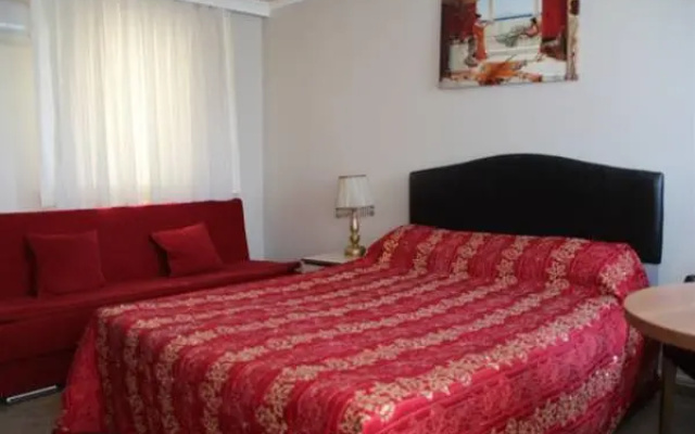 Dom Hotel