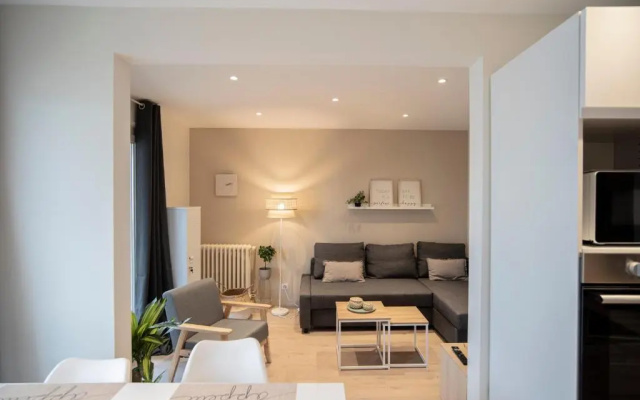 "Envie Lyonnaise" Location - 14 personnes - Terrasse - WIFI fibre optic