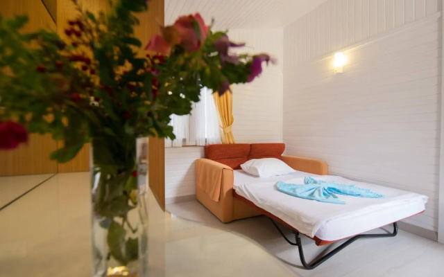 Azur Hotel