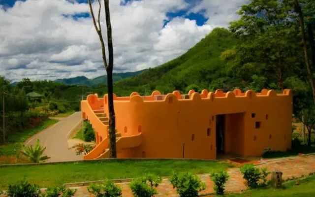 Aulong Resort