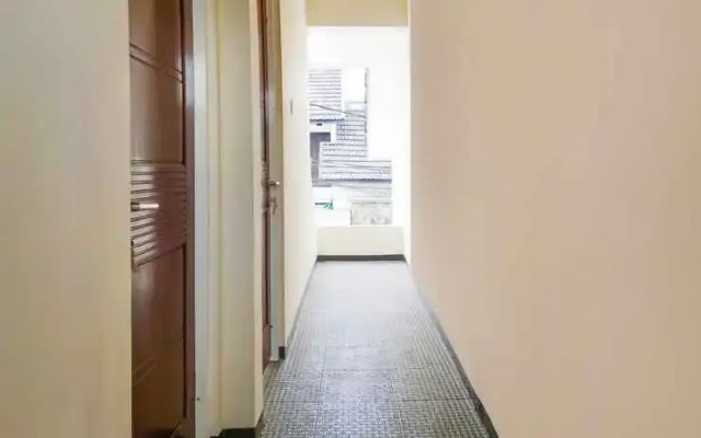 SPOT ON 91615 Arumba Guest House Syariah