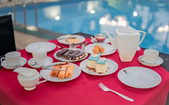 G.M.T. Sorabora Village Hotel