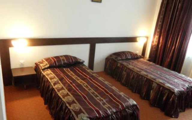 Hotel Polaris