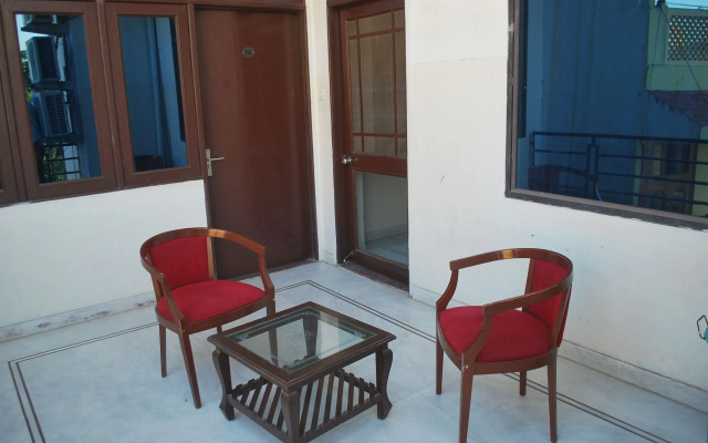 Via Mansarovar Palace