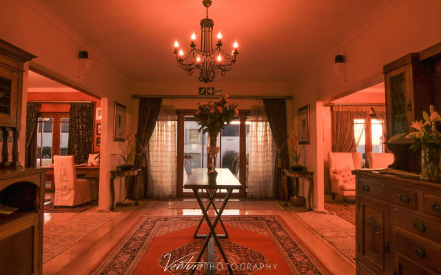 Paternoster Manor