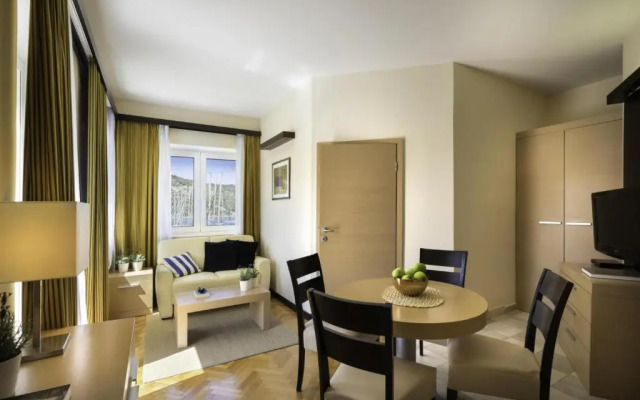 Apartment ACI Marina CRES