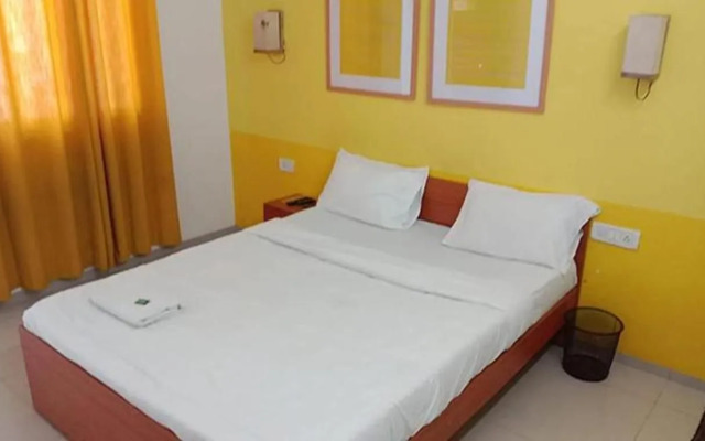 Fabhotel Aakiyo