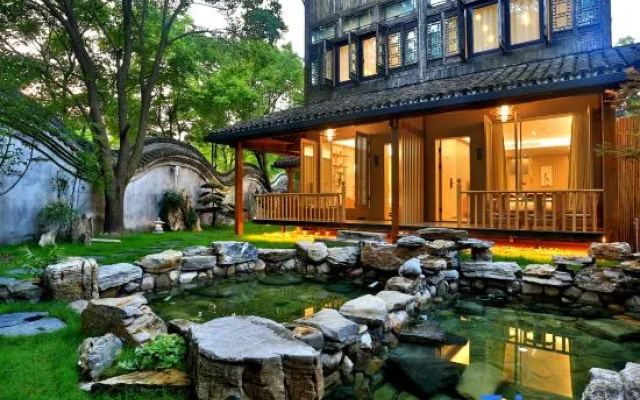 Puyi seclusion Wuzhen boutique homestay