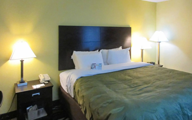 Quality Inn Holly Springs South