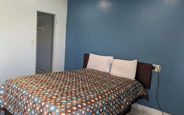 Green spot motel