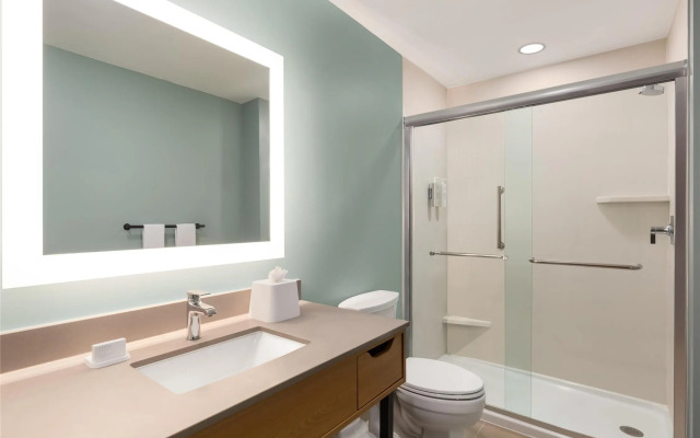 LivSmart Studios By Hilton Kokomo