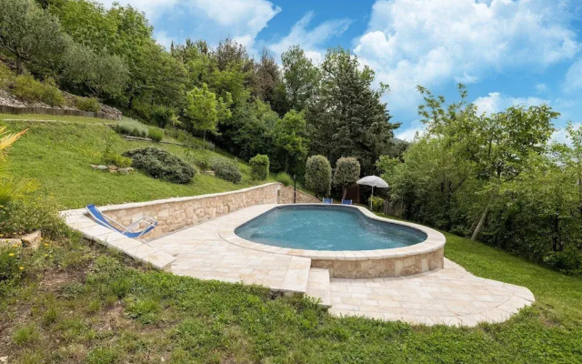 Apartment in a Countryhouse With Pool
