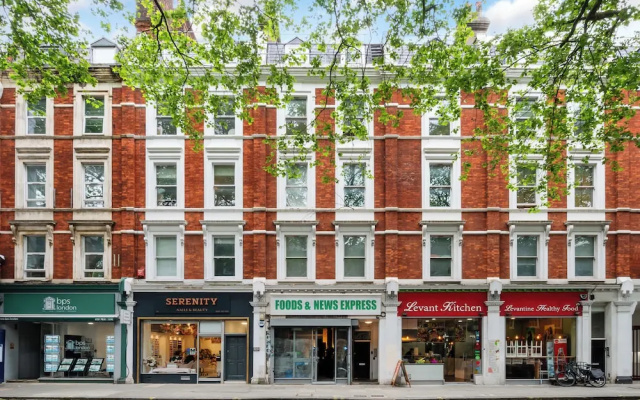 Avari Apartments – Gray’s Collection
