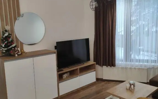 Garnet Star Apartments 1