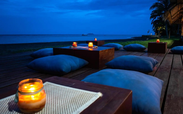 Amontillado Beach & Dive Resort
