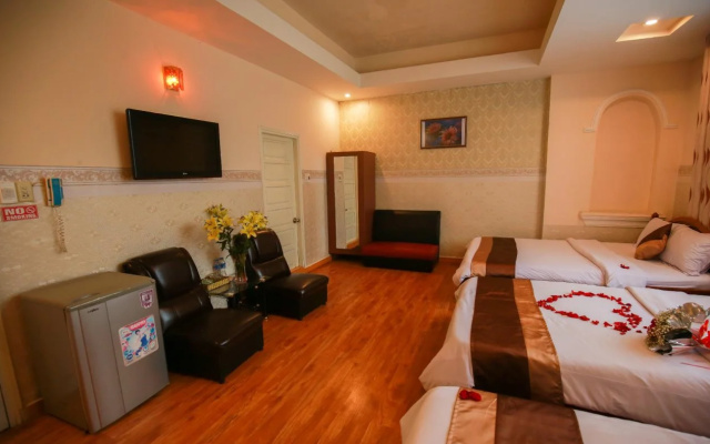 Full Moon Boutique Hotel