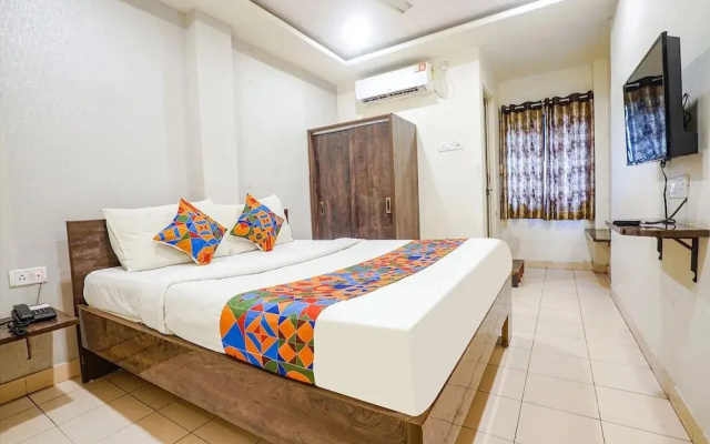Cafe 8 by OYO Rooms