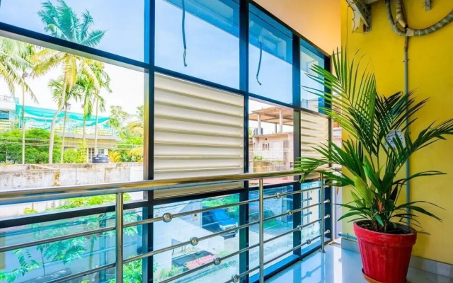 OYO 14081 Home Cozy Stay Elamakkara