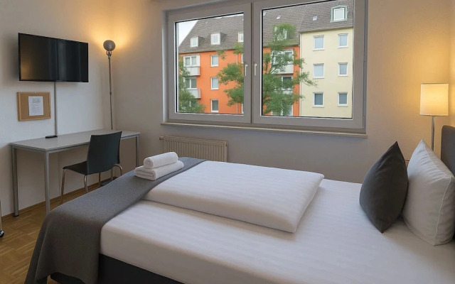 BoardingHouse - Studios & Apartments