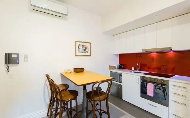 ALIA, 1BDR Fitzroy Apartment
