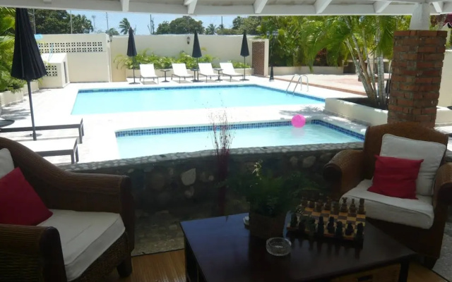 Bungalow In Tropical Garden With 2 Pools & Tennis