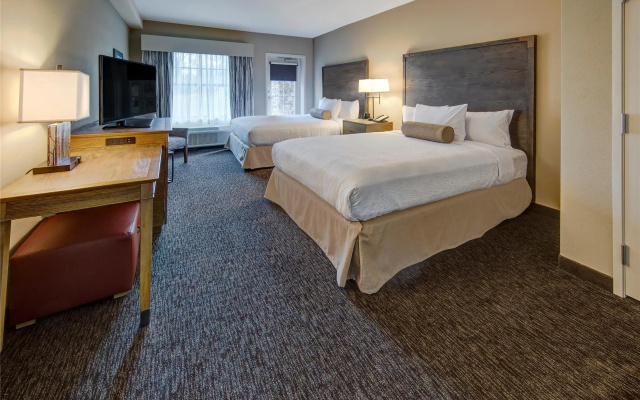 Black Fox Lodge Pigeon Forge, Tapestry Collection by Hilton