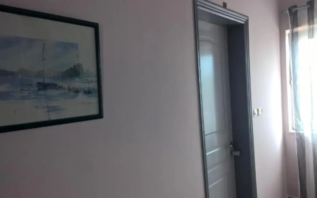 Nikos Apartments