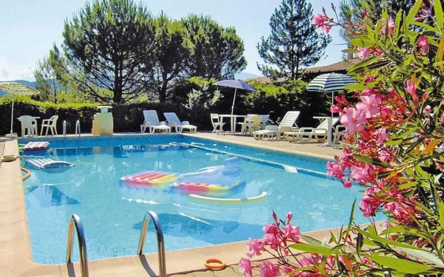 Villa in Vaison Near Mont Ventoux