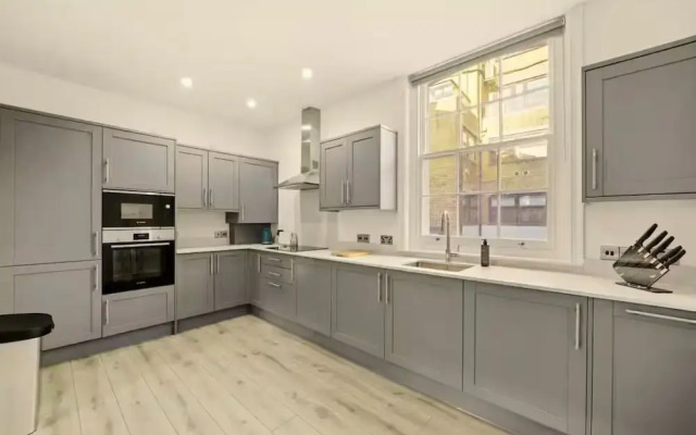 Flat 2 Beauchamp Place
