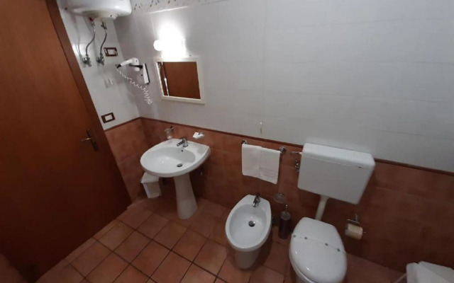Leuca Twenty Rooms
