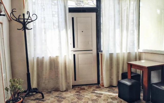 Guesthouse TTT-1
