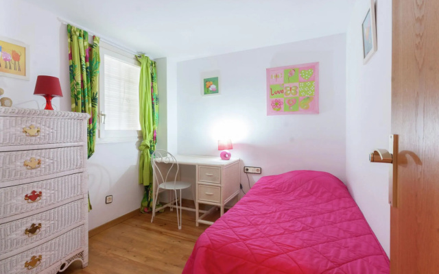 Luxury Apartment in L'Escala Catalonia with Beach Nearby