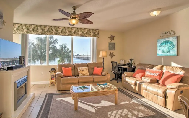 Private Balcony & Pool Access: Bayfront Retreat