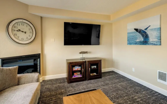 Rockaway Beach Vacation Rental Near Beach Access!