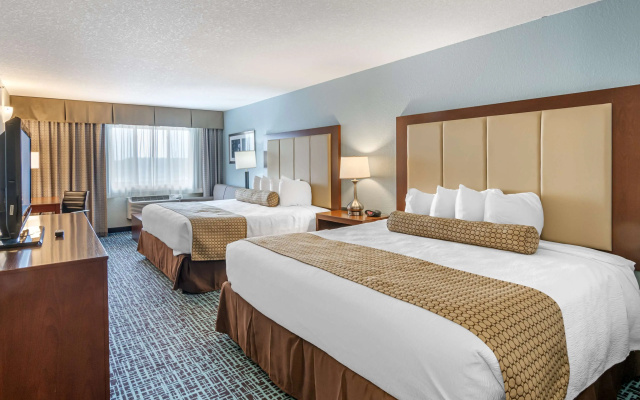 Best Western On The River