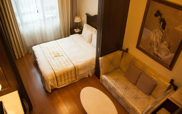 Yeoksam Artnouveau City Hotel and Residence